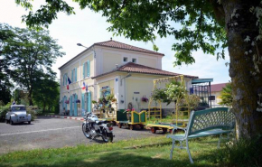 Отель Avenue de la Gare  Рискль